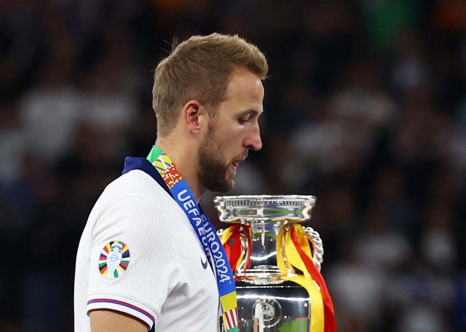 凯恩在TES比赛中逆转,势不可挡引发热议!的简单介绍 凯恩在TES比赛中逆转,势不可挡引发热议!的简单介绍