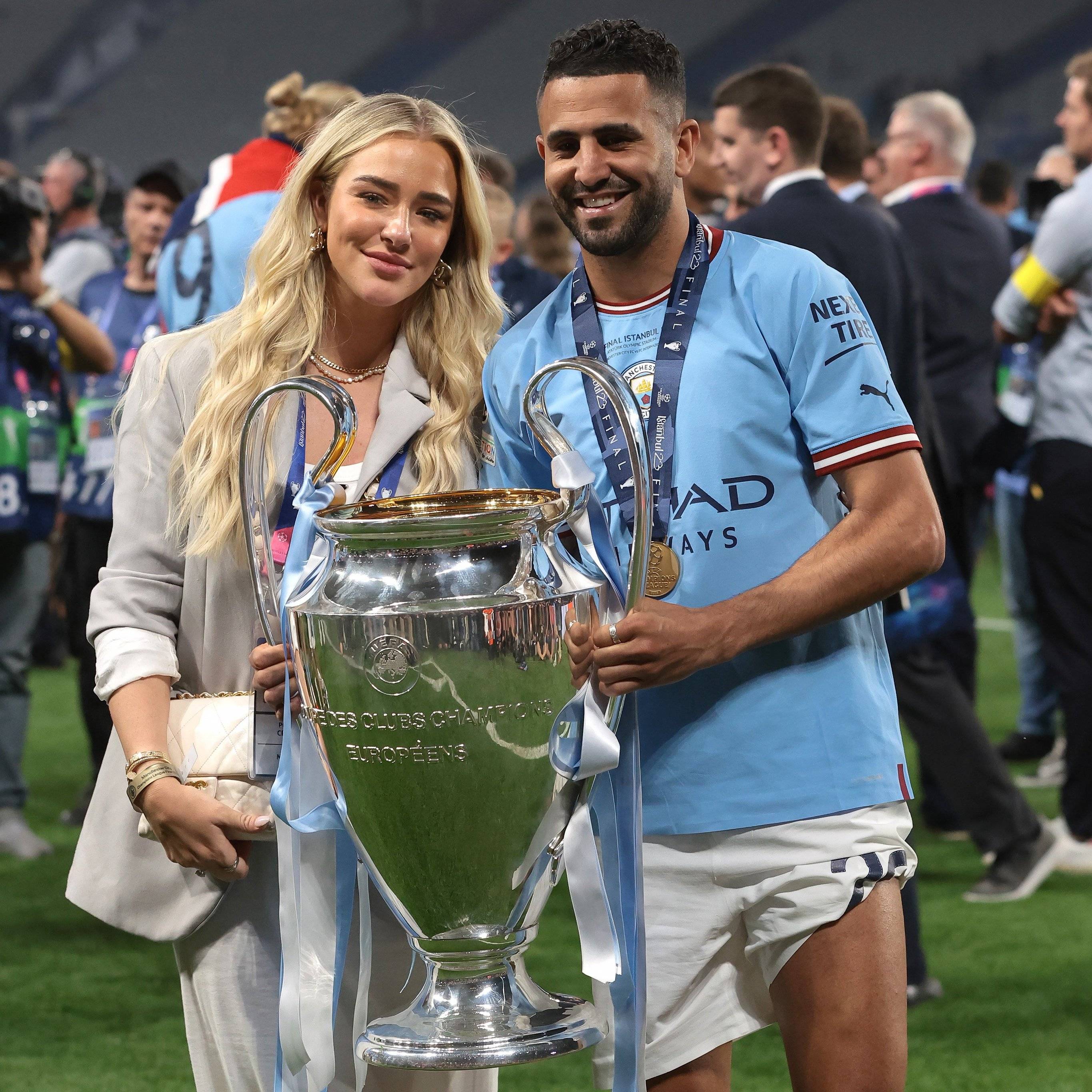 九游账号登录入口 德罗巴迎来十二赛季高光表现，巴黎圣日耳曼球迷沸腾！